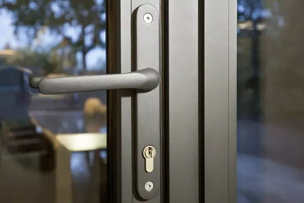 Aluminium buitendeuren profielen